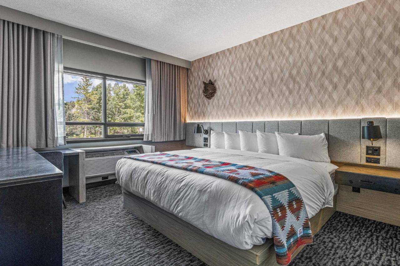 Hotel Mtn House By Basecamp Canmore Exteriér fotografie