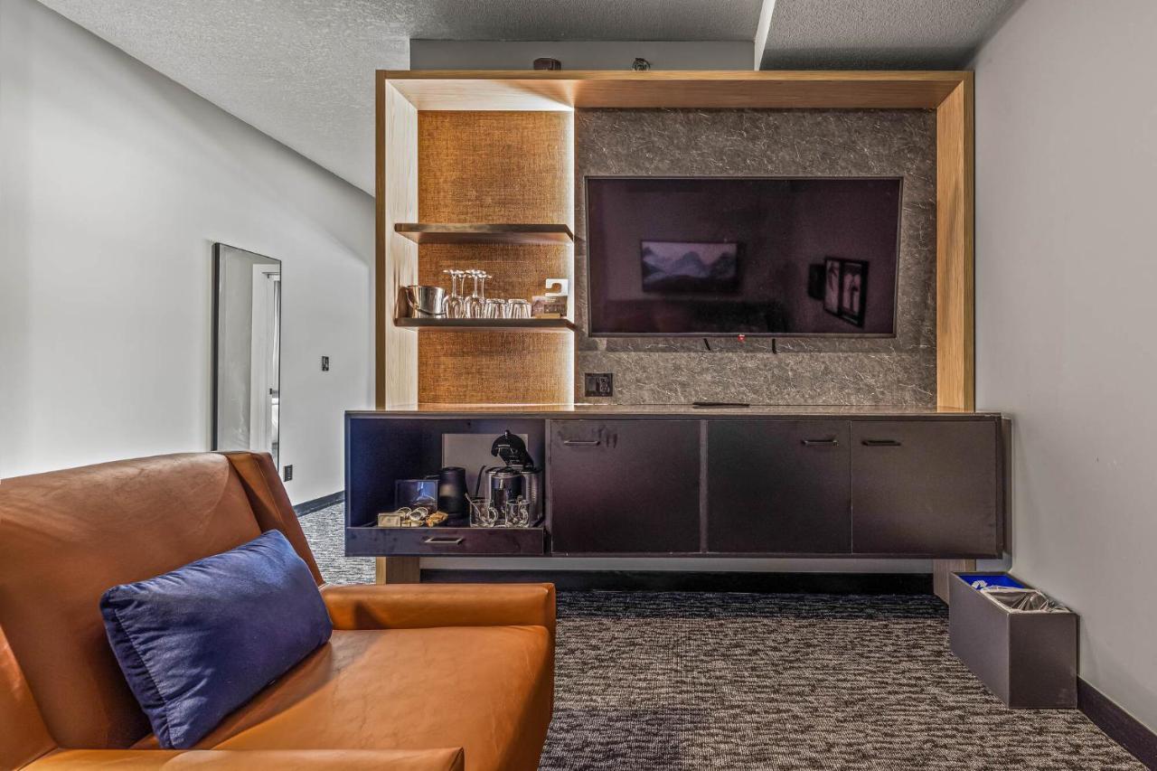 Hotel Mtn House By Basecamp Canmore Exteriér fotografie