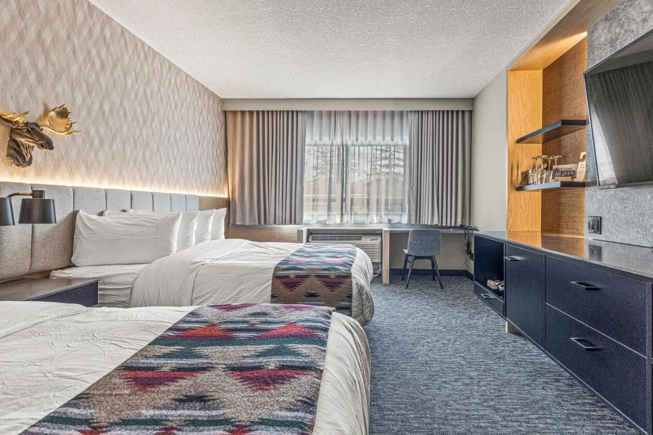 Hotel Mtn House By Basecamp Canmore Exteriér fotografie