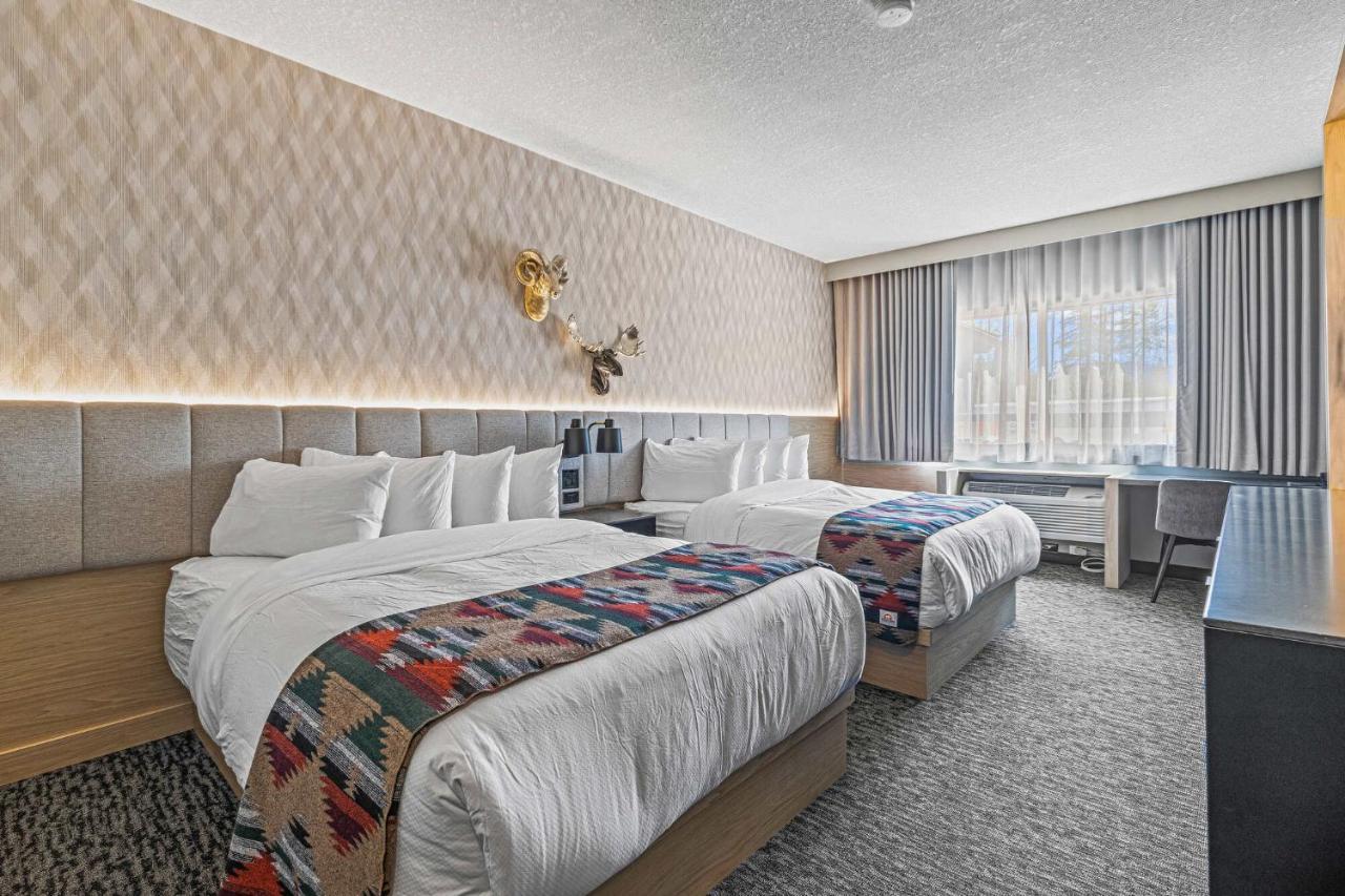 Hotel Mtn House By Basecamp Canmore Exteriér fotografie