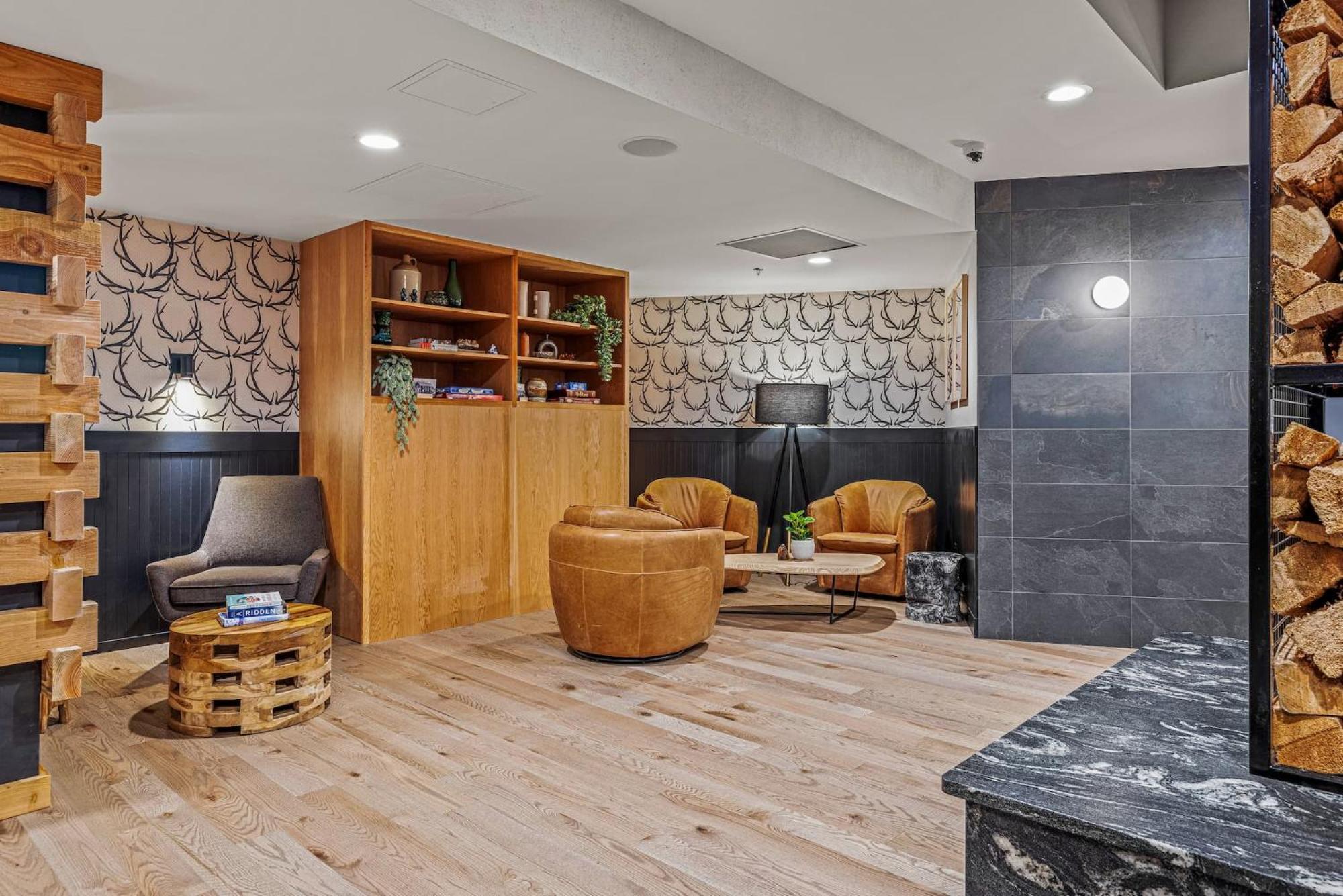 Hotel Mtn House By Basecamp Canmore Exteriér fotografie