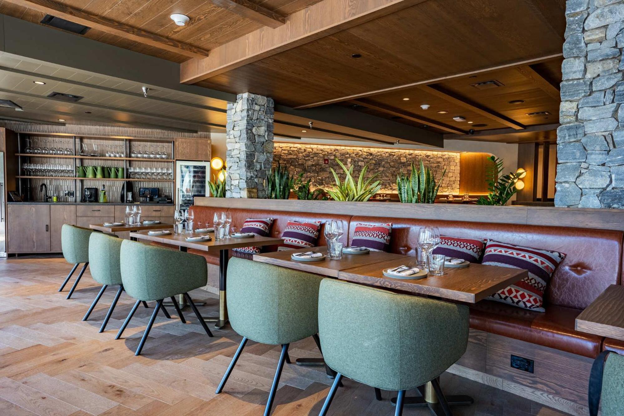 Hotel Mtn House By Basecamp Canmore Exteriér fotografie