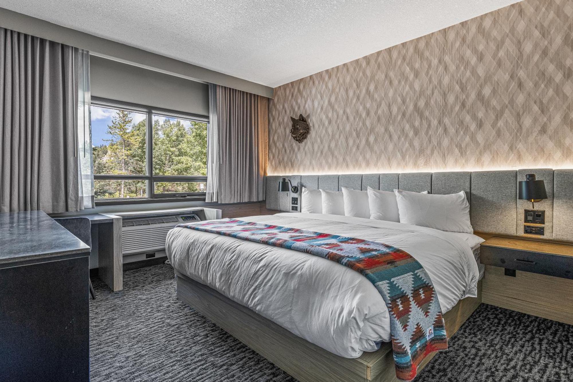 Hotel Mtn House By Basecamp Canmore Exteriér fotografie