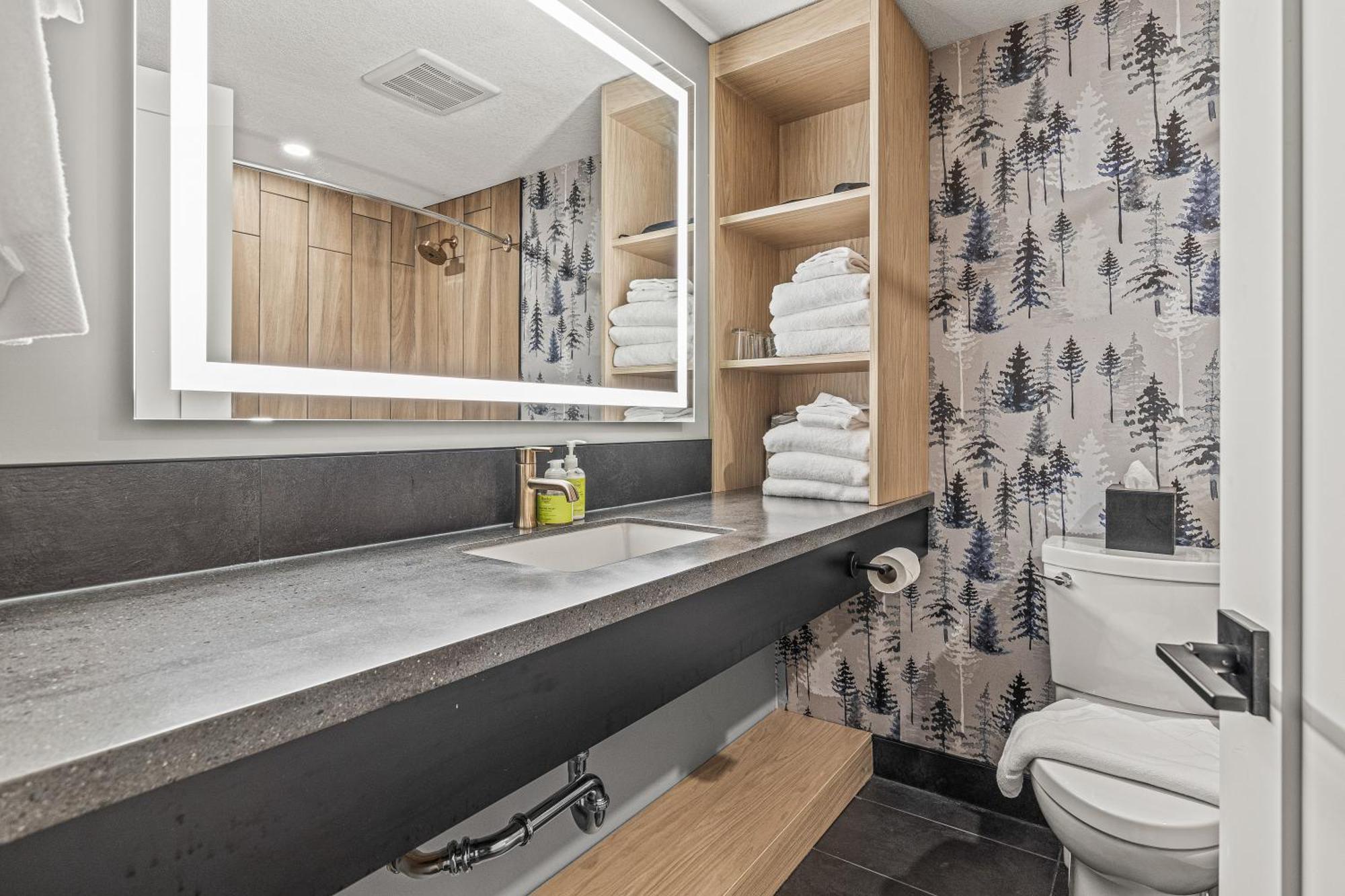 Hotel Mtn House By Basecamp Canmore Exteriér fotografie