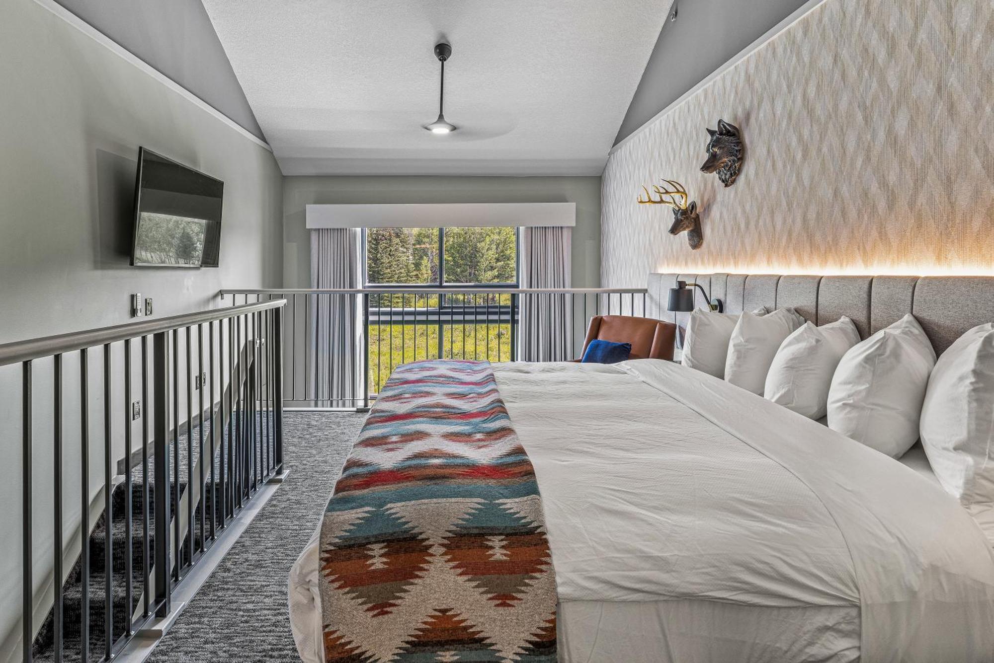 Hotel Mtn House By Basecamp Canmore Exteriér fotografie